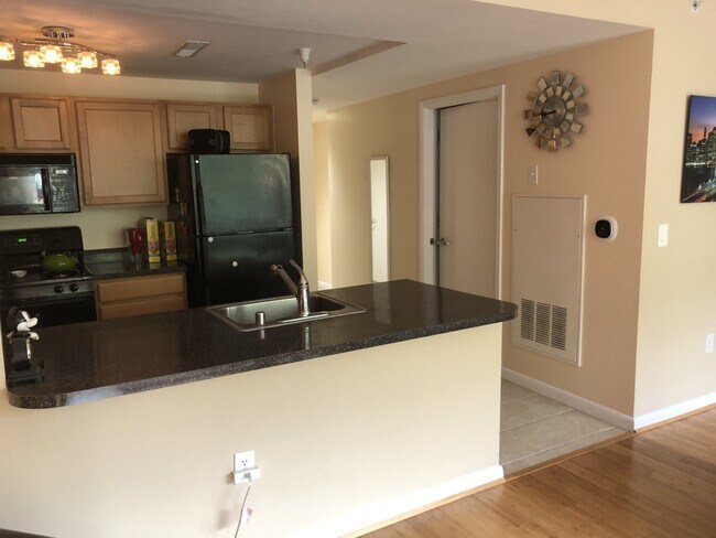 Building Photo - 350 G St SW