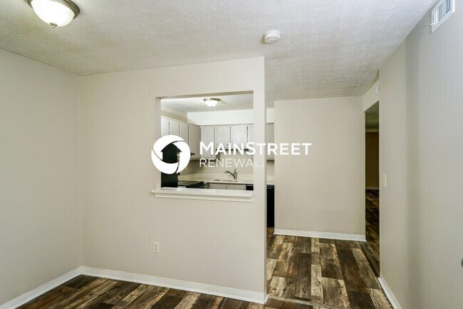 Building Photo - 3 Bedroom Pet-Friendly Home in Louisville,...