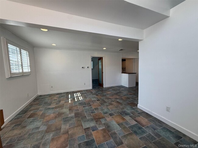 Building Photo - 73 Waterford Rd