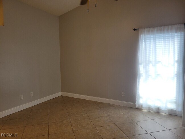 Building Photo - 14807 Crooked Pond Ct