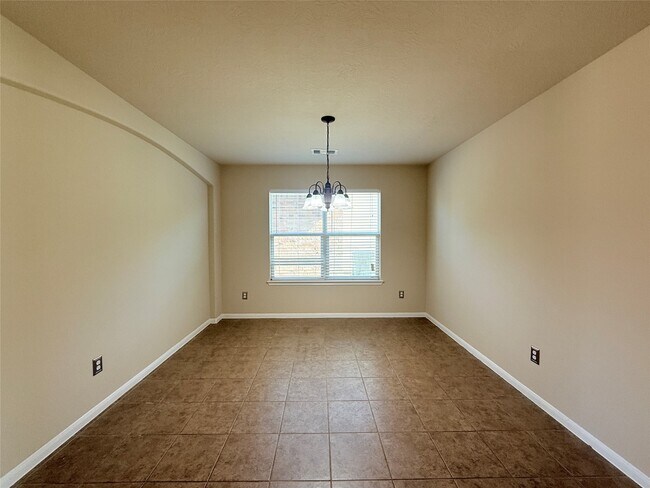 Building Photo - 246 Golden Grain Dr