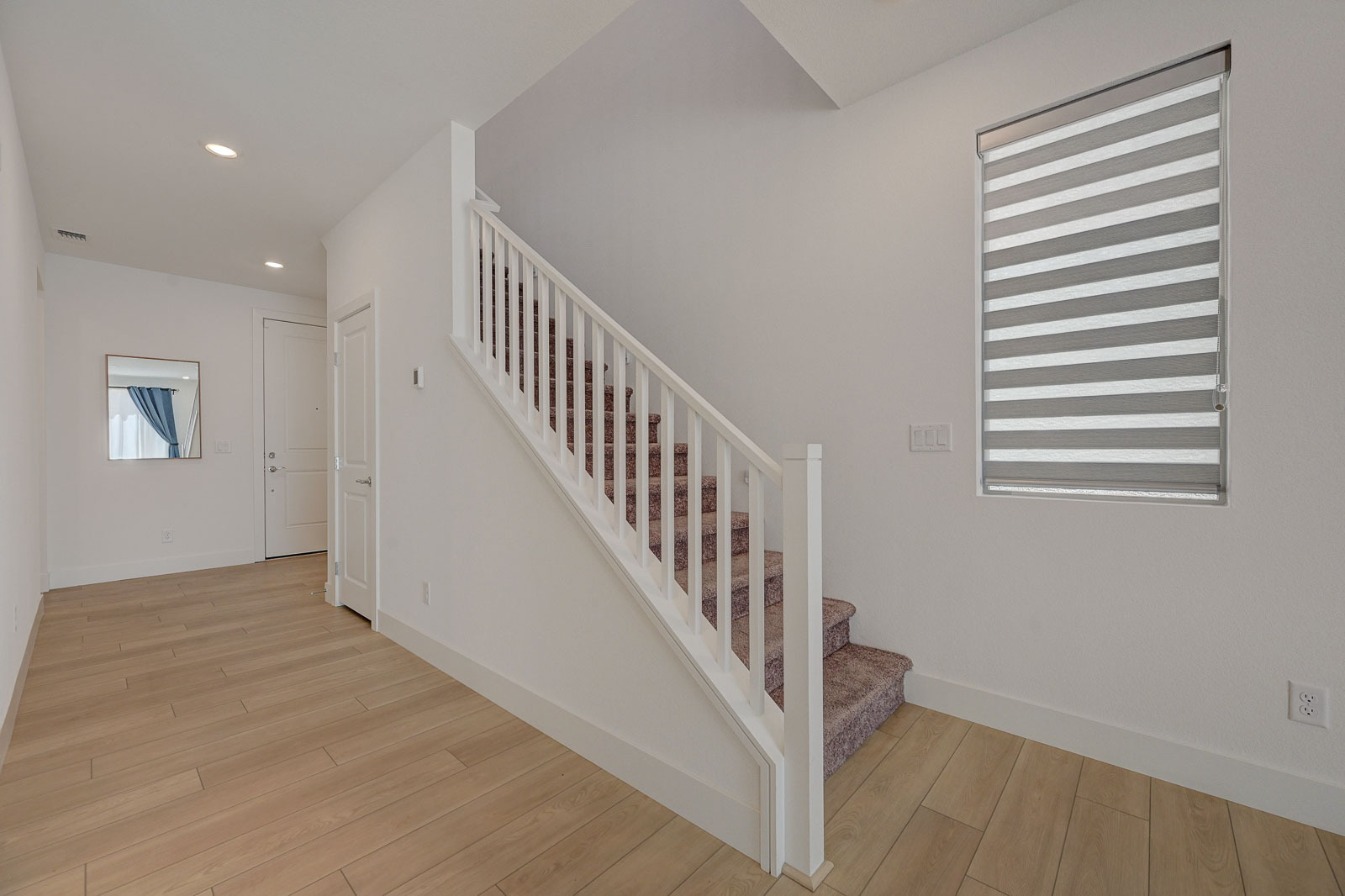 Building Photo - 5927 W Frias Ave