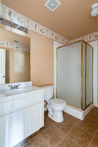Building Photo - 116 Silkwood