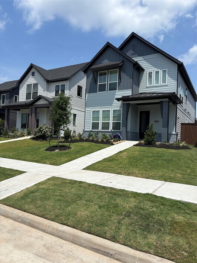 Building Photo - 11735 Gramina Way