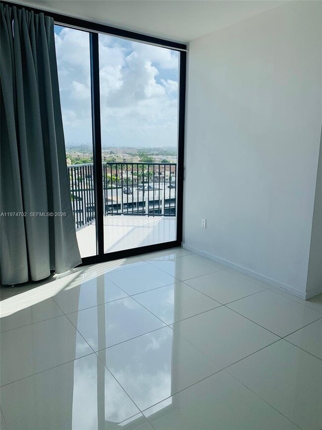 Building Photo - 5252 NW 85th Ave