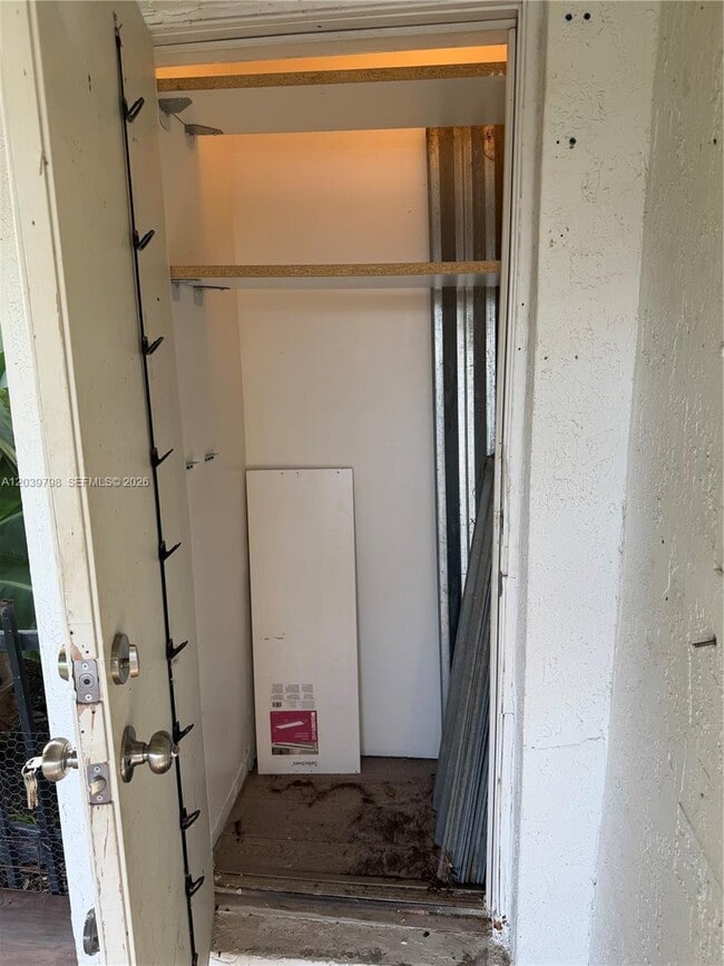 Building Photo - 17740 SW 103rd Ave