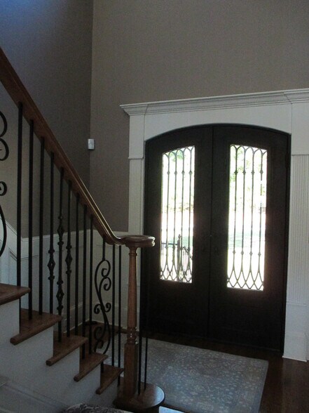 Building Photo - 5000 Wildeoak Trail