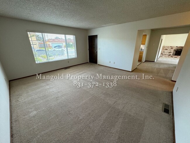 Building Photo - Remodeled 4BR Home with Bonus Room, Fireplace, Yard & 2-Car Garage