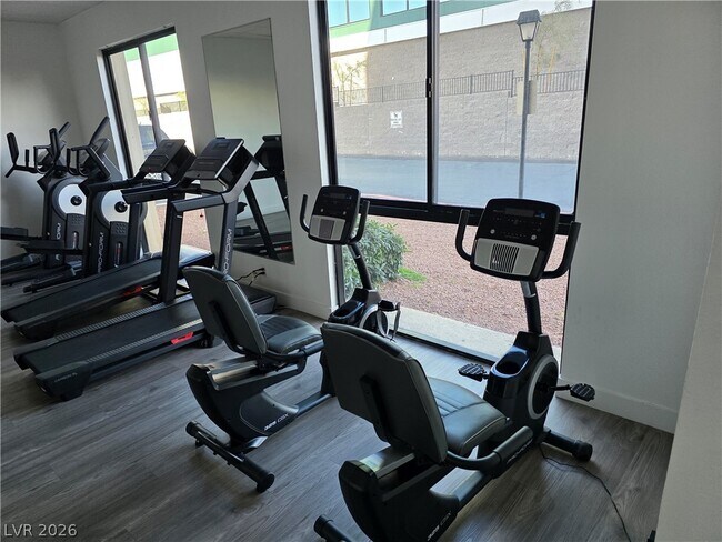 Building Photo - 3930 University Center Dr