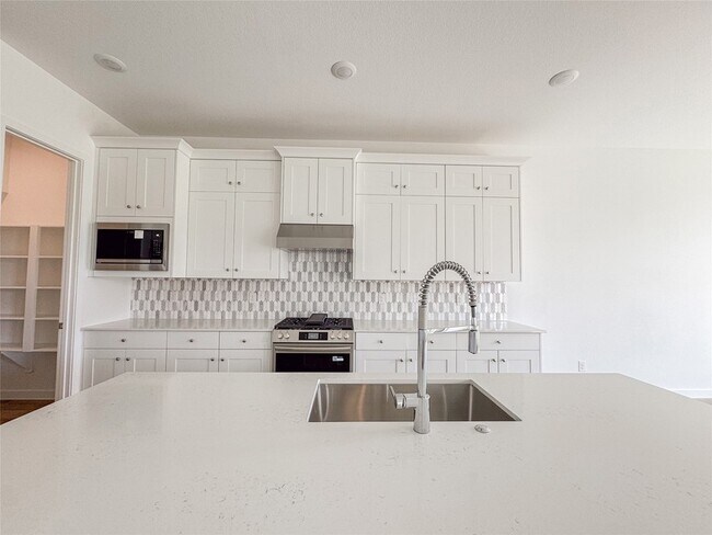 Building Photo - 30939 Spring Lily Wy