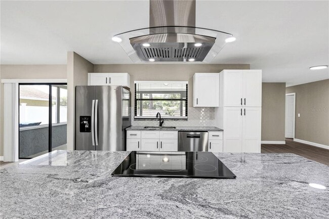 Building Photo - 5522 Fulmar Dr