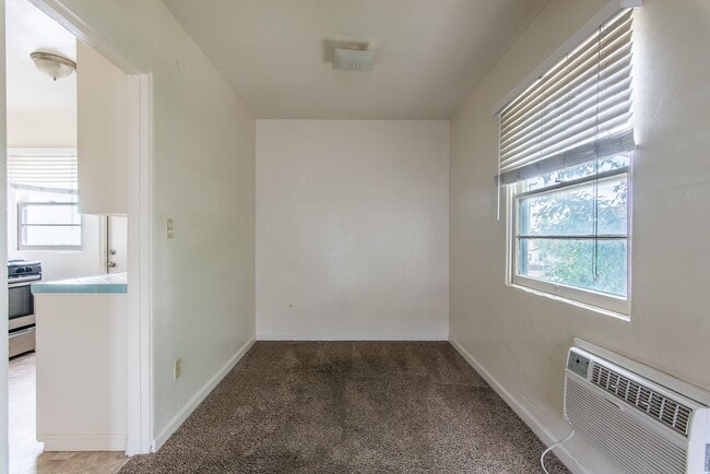 Building Photo - 4513-4519 Wilson Avenue