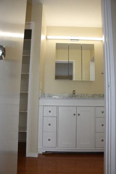 Building Photo - 3815 Harrison St