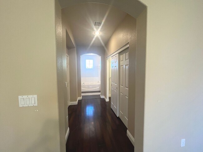 Building Photo - Discover this Gem w/sparkling pool & spa!
