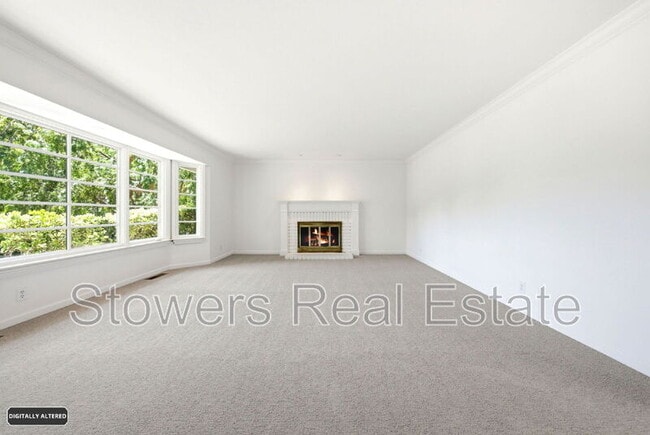 Building Photo - 31 Mott Dr