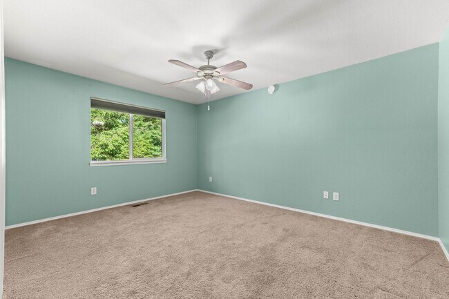 Building Photo - Rare Olympia Rental on Over 2 Acres of Flat, Usable Land!