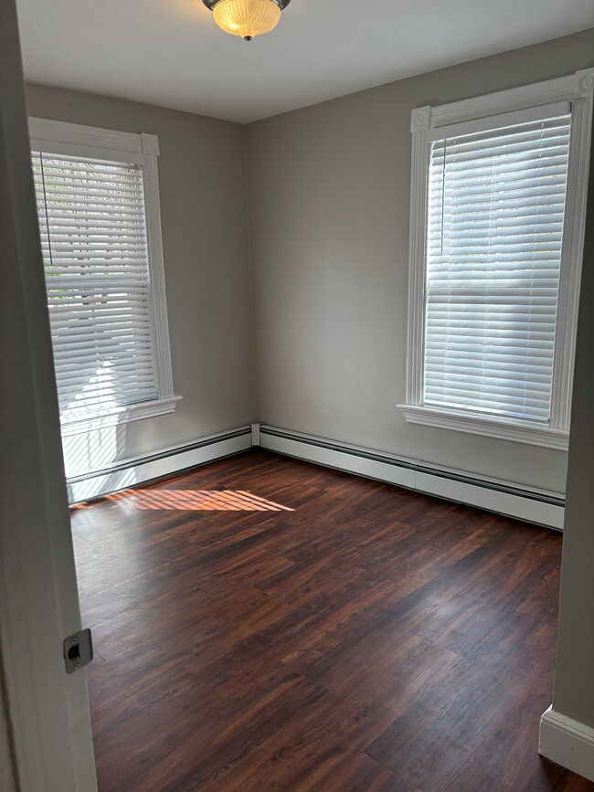 Bonus Room - 1st Floor - 210 Echo Lake Rd