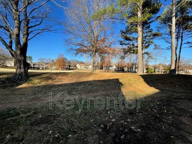 Building Photo - 516 Lost Tree Ln