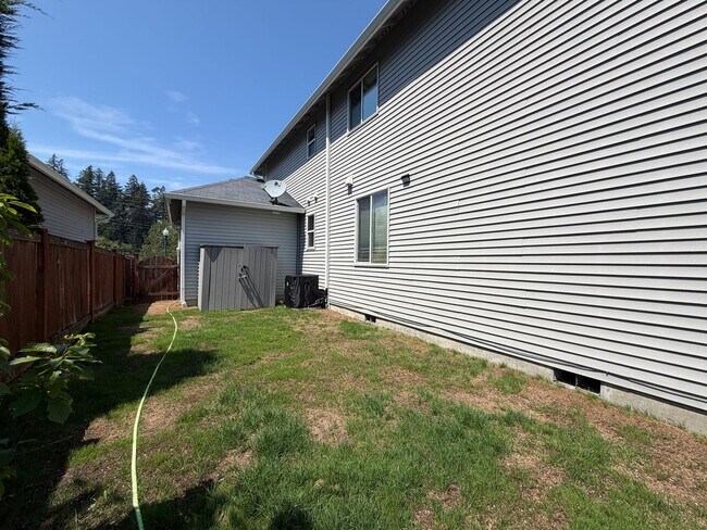 Building Photo - Updated Lakeland Hills Home w/ Air conditioning