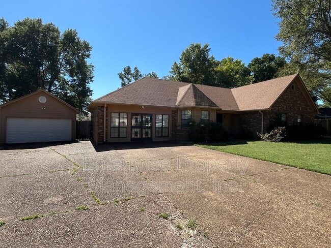 Building Photo - 5429 Craigmont Dr