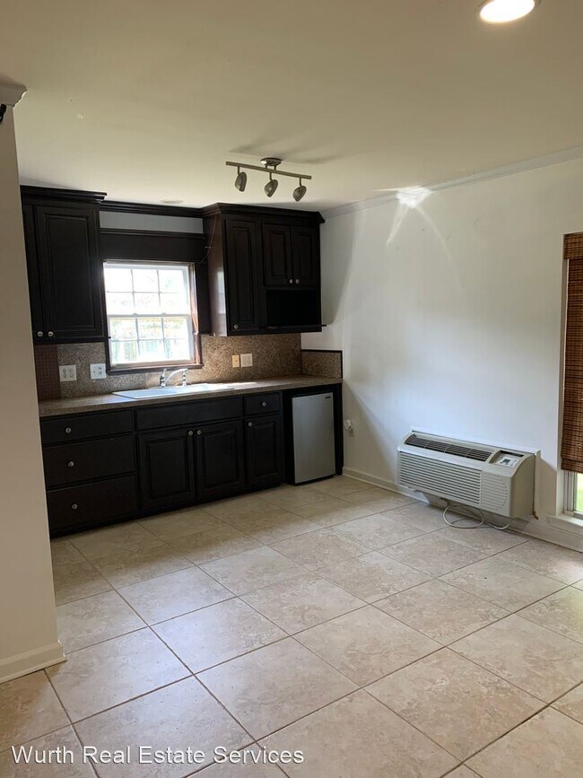 Building Photo - 3 br, 2.5 bath House - 14042 Woodland Ridg...