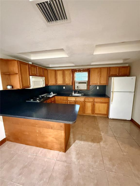 Building Photo - 106 Mason St