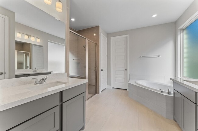 Building Photo - 528 Oakview Bend Dr