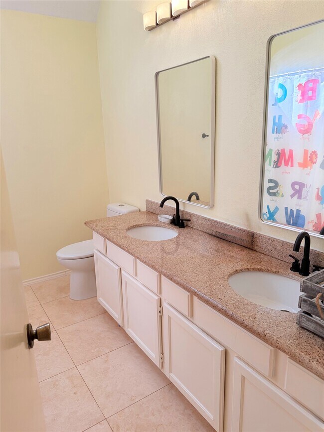 Building Photo - 2806 Bent River Ct