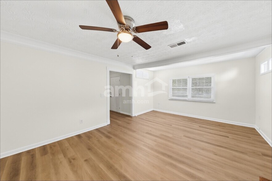 Building Photo - 999 Merrimac Way
