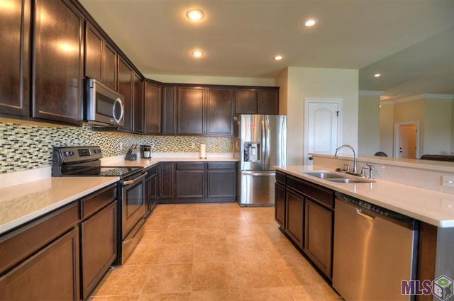 Building Photo - 4 Bedroom House Located in Prairieville with Spacious Rooms and a Large Backyard