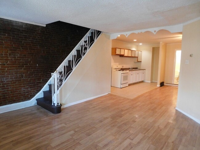 Building Photo - 5341 Hadfield St
