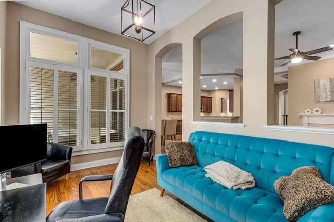 Building Photo - 3019 Riverstone Tr