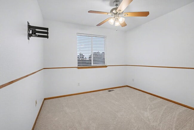 Building Photo - 4528 W 63rd Dr