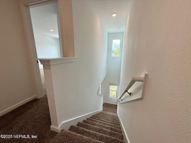 Building Photo - 1469 Jeremiah St