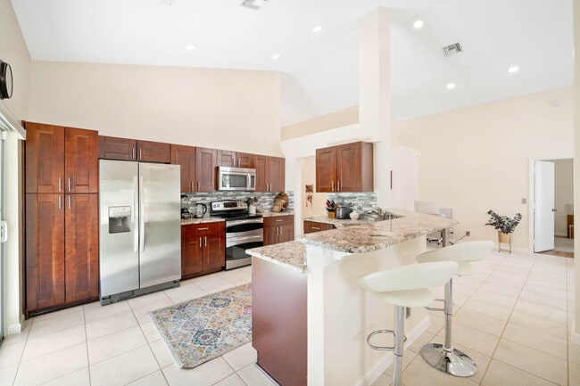 Building Photo - 7384 Ashley Shores Cir