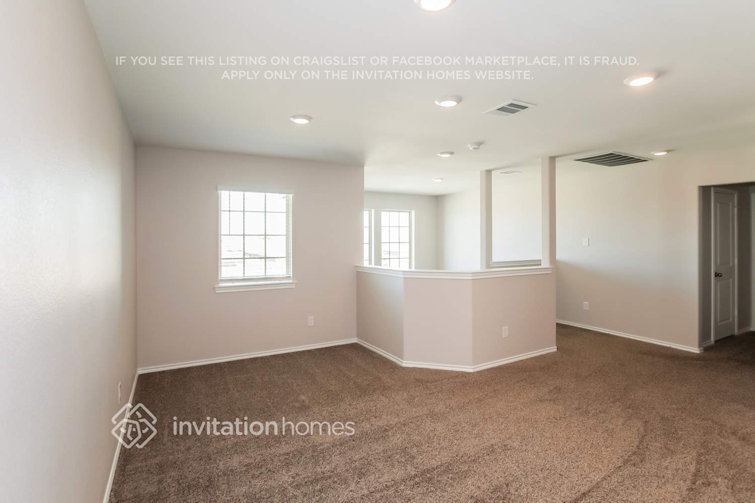 Building Photo - 800 Alton Dr