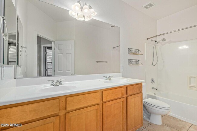 Building Photo - 15064 W Westview Dr