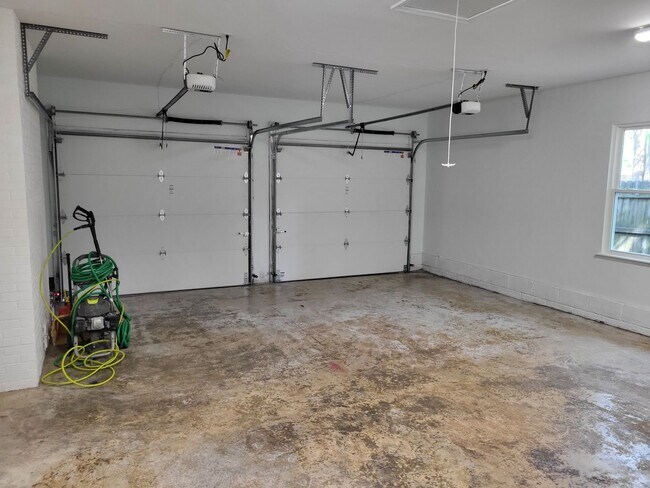 Building Photo - 4109 Timberland Dr
