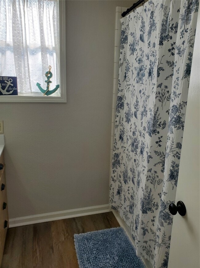 Building Photo - 1205 2nd St