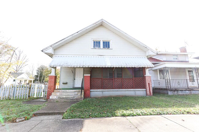 3 bedroom 1 bath ***Not Section 8 Approve... - 3 bedroom 1 bath  ***Not Section 8 Approve...