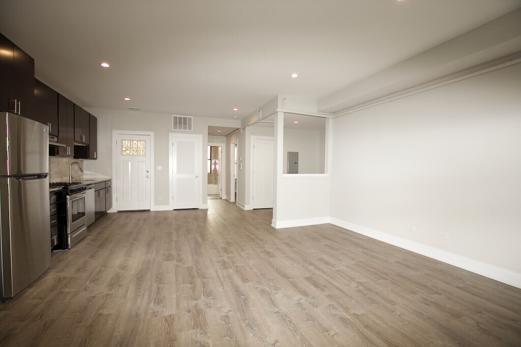 Building Photo - 1005 Crain St