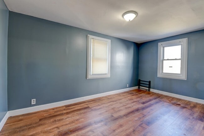 Building Photo - 245 Orange Ave