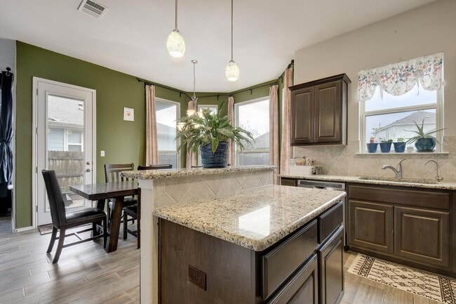 Building Photo - 5321 Daimler Dr