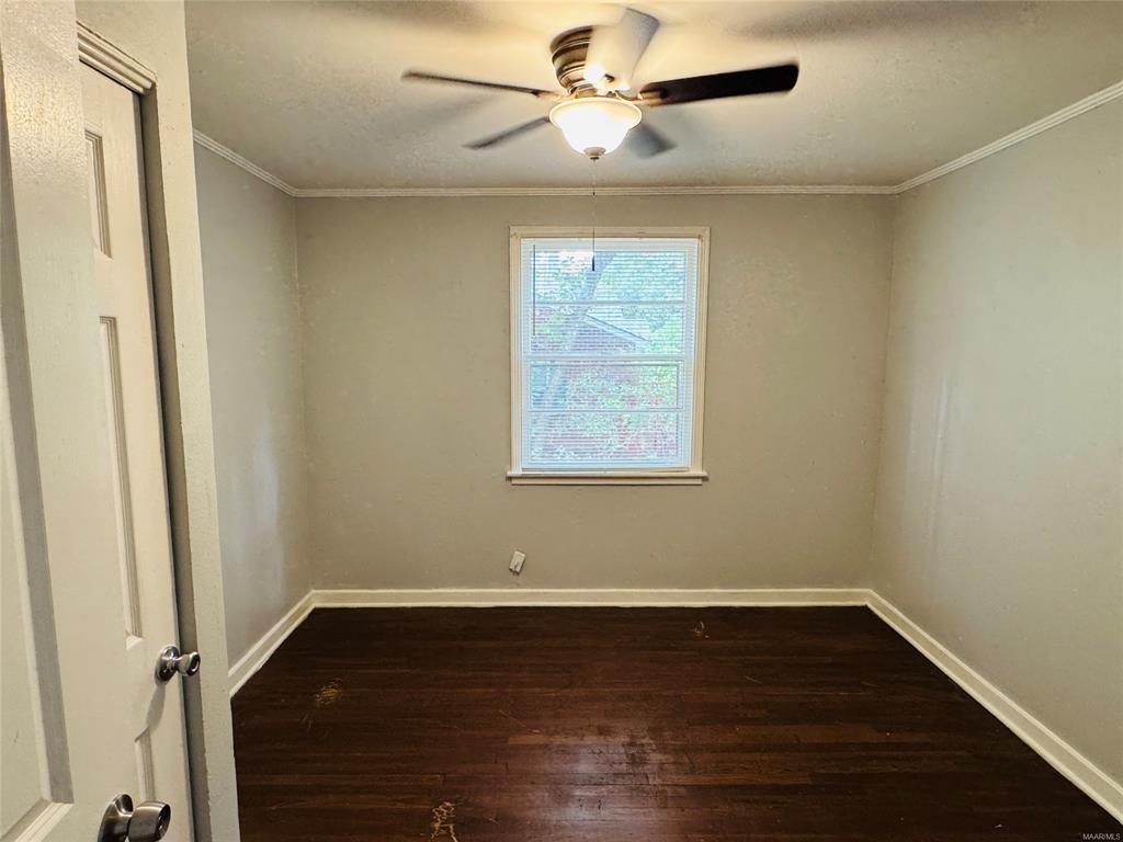 Building Photo - 4228 Hickory Dr