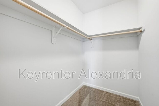 Building Photo - 6022 Rixey Dr