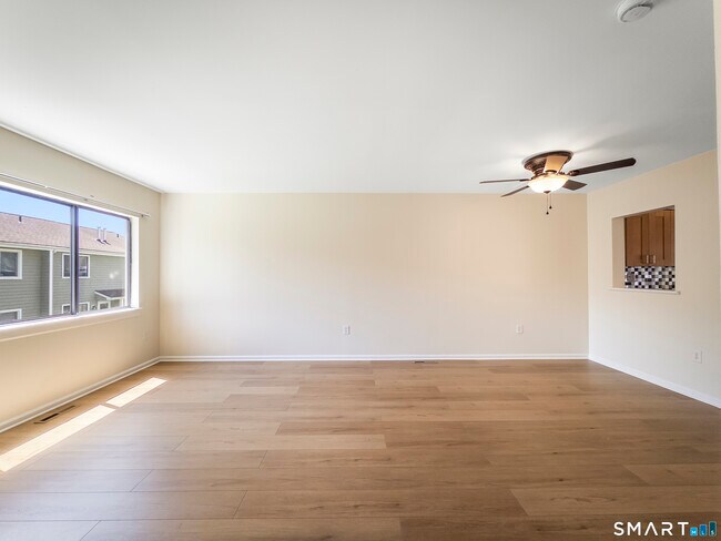 Building Photo - 344 Monticello Dr