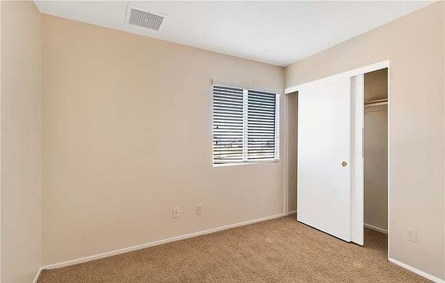 Building Photo - 71667 Sunnyvale Ct