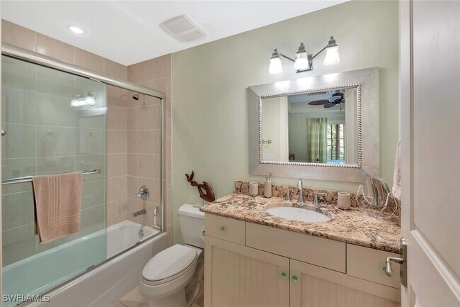 Building Photo - 325 3rd St S