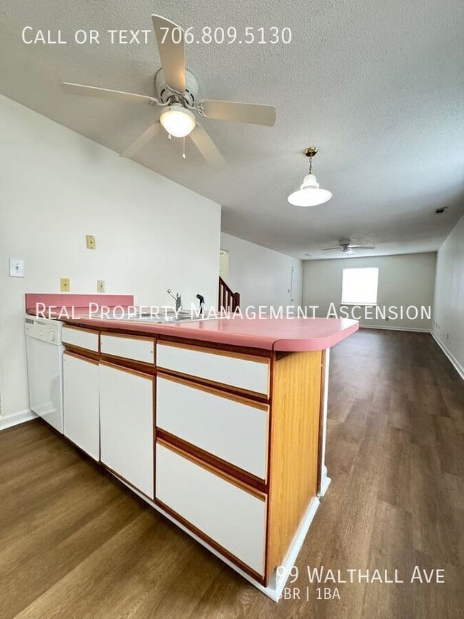 Building Photo - 99 Walthall Ave