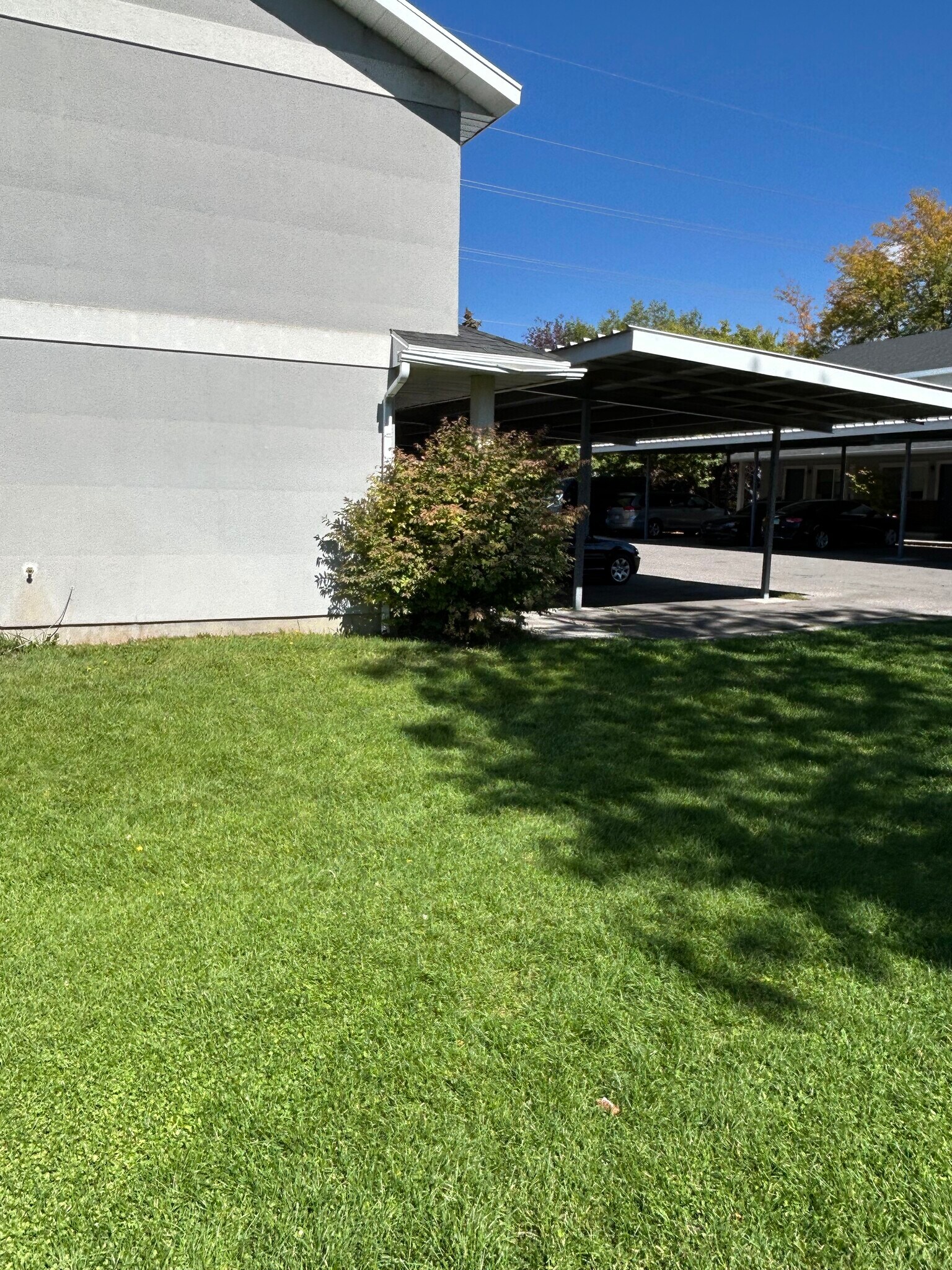 Building Photo - 166 E 1800 N